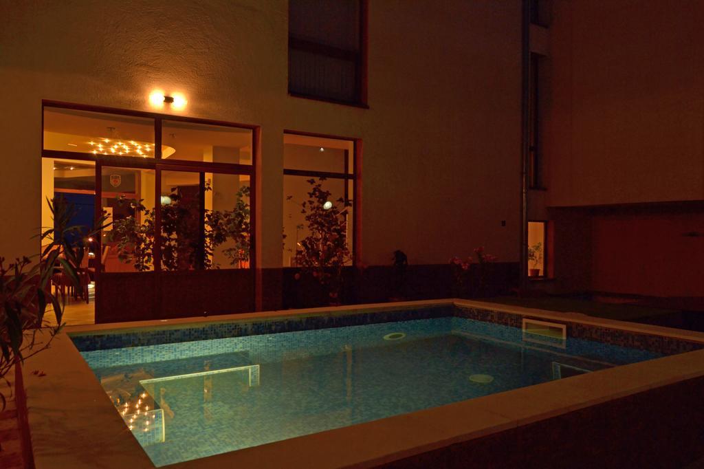 Svetlana Hotel Бяла Экстерьер фото