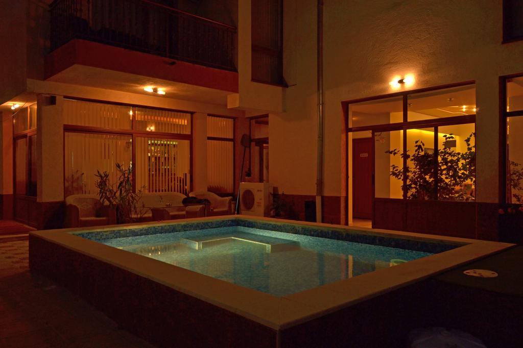 Svetlana Hotel Бяла Экстерьер фото